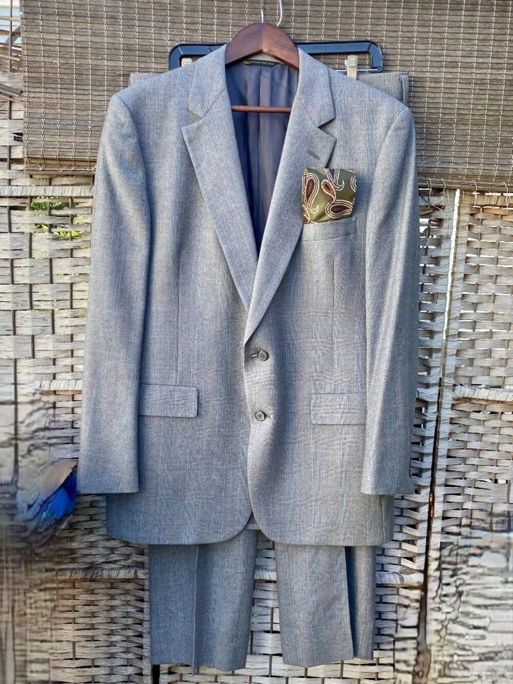 Vintage Hart Schaffner Marx Trumpeter (2) Two Piece Suit Hastings Ash Gray Plaid